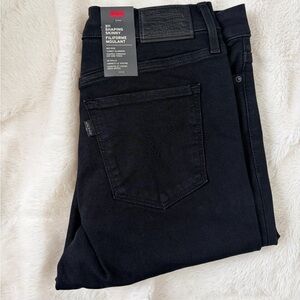 28x28 Levi's 311 Shaping Skinny Jeans - Black